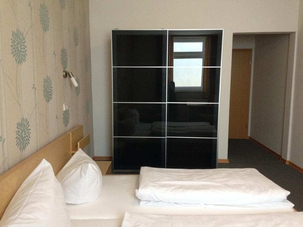 Hotel Oldenburger Hof Birkenfeld (Baden-Wurttemberg) Ngoại thất bức ảnh